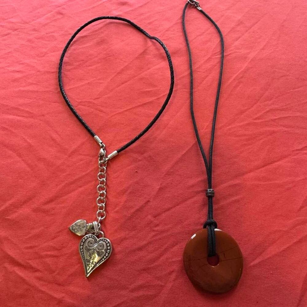 2 necklace bundle deal.